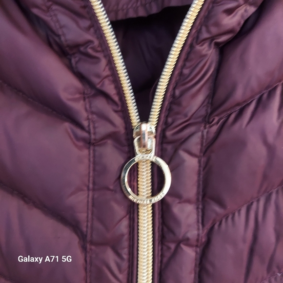 Michael Kors Packable Puffer Down filled Jacket size Med gorgeous! - Picture 5 of 8